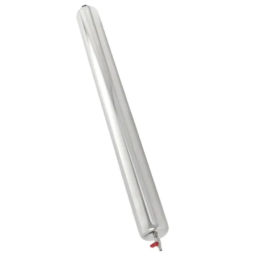 Tanica inox tubolare per Iveco S-Way in acciaio inox, progettata per installazione su veicolo.