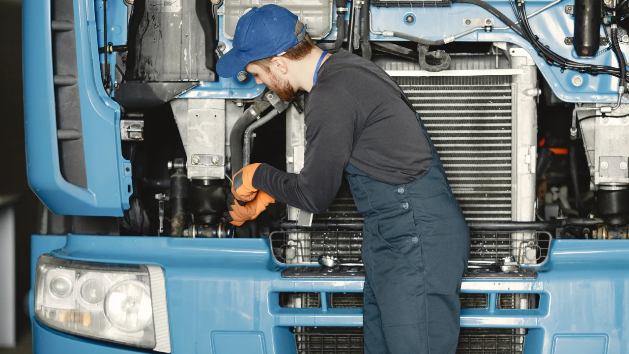 Manutenzione Camion: guida tecnica completa e strategica