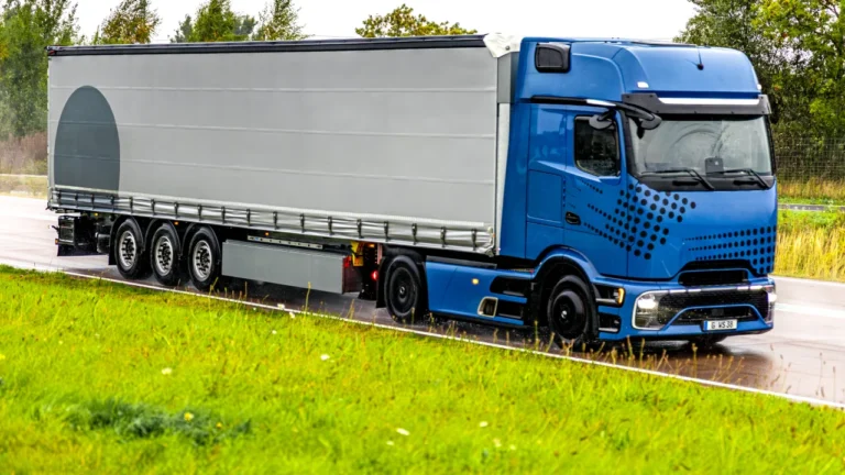 Chiusure per Sponde Rimorchio: Soluzioni Sicure e Professionali