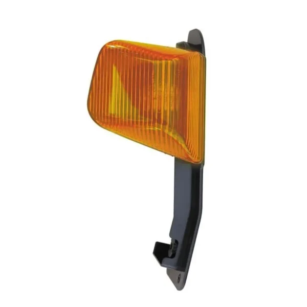FANALINO LATERALE IVECO STRALIS ARANCIO 3 FORI SX FANALINO LATERALE IVECO STRALIS ARANCIO 3 FORI SX